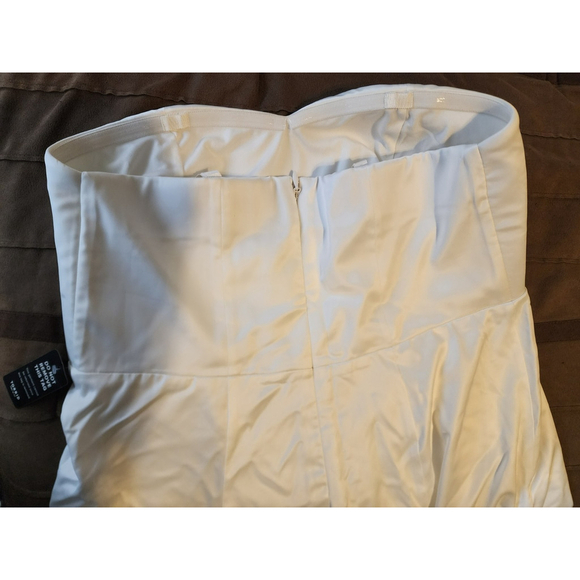 NEW Torrid Ivory White Strapless Satin Flare Wedding Dress Gown SZ 14 - Picture 14 of 16